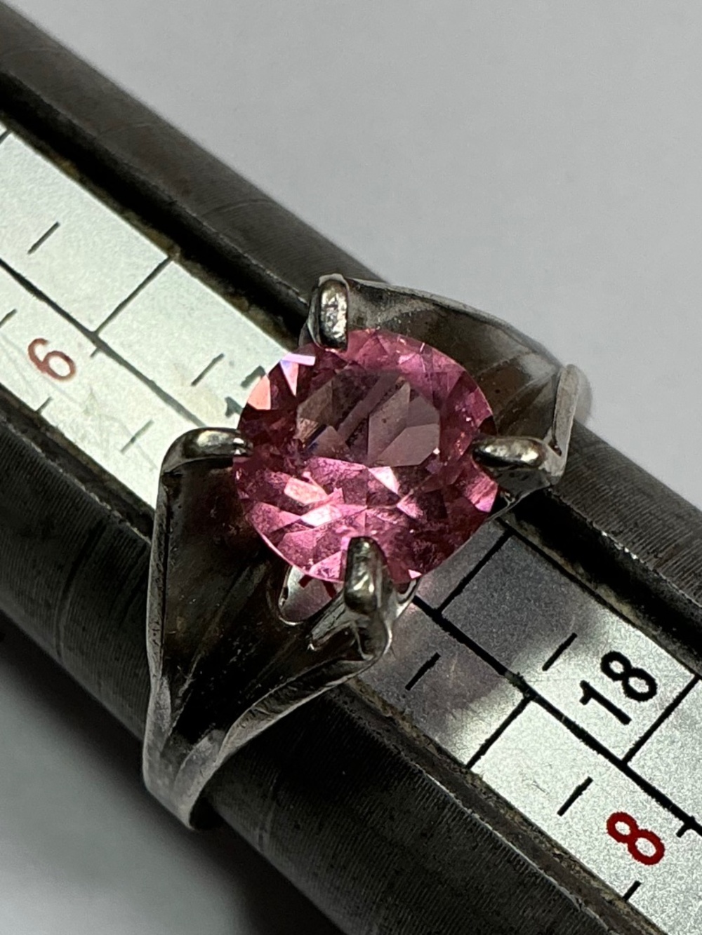 Vintage Sterling Silver Pink Topaz Ring. Size 7